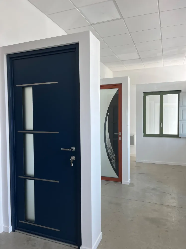 Porte d'entrée près de Ballan Miré